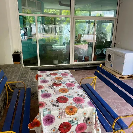 Jackie House Pensjonat Warna