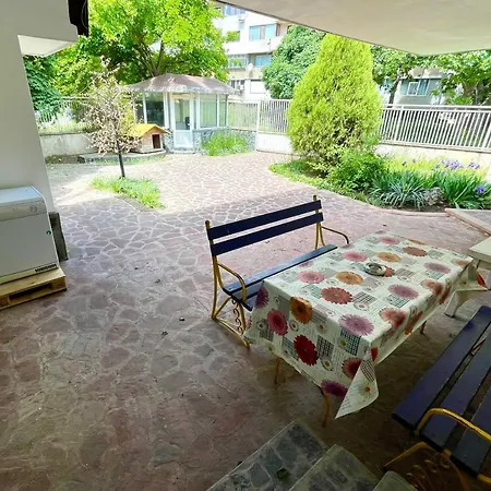 Jackie House Pensjonat Warna