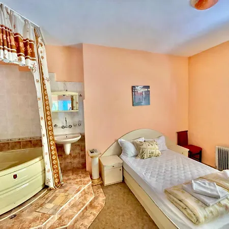 Jackie House Pensjonat *