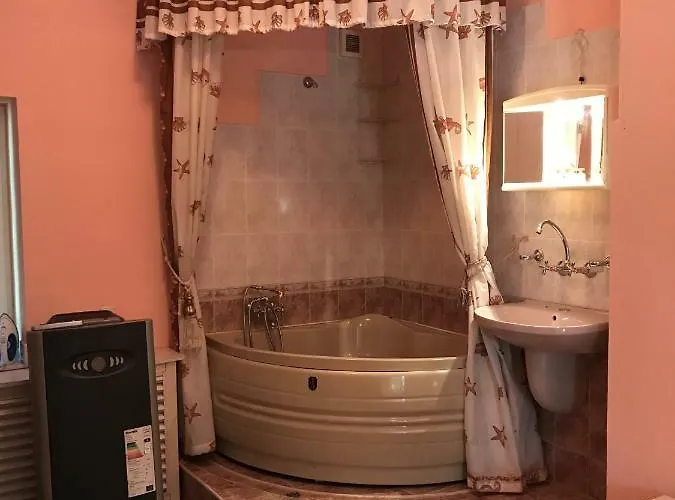 Jackie House Gasthof 3*